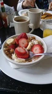 Greek Yogurt With Granola