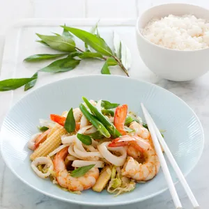 Sautéed Squid & Prawns w. Yellow Chives 爆炒韭黃雙鮮