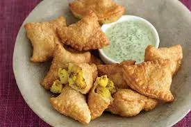 VEGETABLE SAMOSA (1 PC)