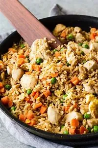CHICKEN FRIED RICE