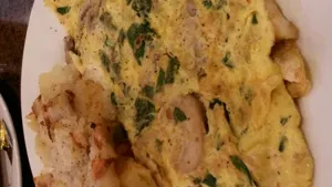 Spinach, Mozzarella and Mushroom Omelette