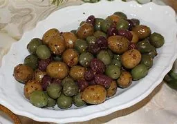 MIXED MARINATED OLIVES (Vt)