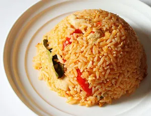 L 16. Tom Yum Fried Rice