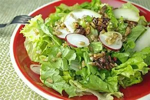 ANJOU PEAR SALAD (vt)