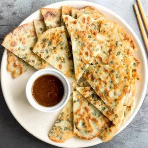 Pan Fried Shrimp Chives Pancake 香煎韭菜餅