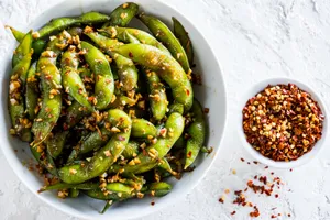 H. Spicy Garlic Edamame 辣毛豆