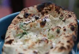 GARLIC NAAN (TANDOOR)