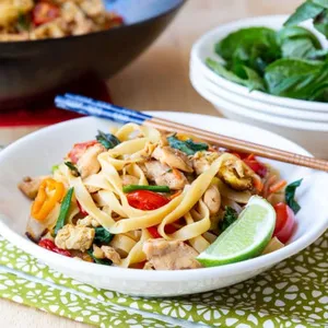 Pad Kee Mao (Basil Noodle)