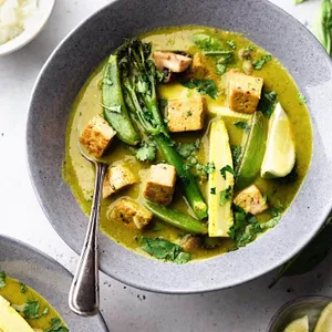 L 18. Green Curry